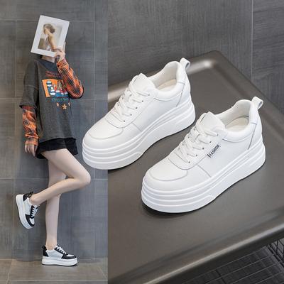 Sonbahar kadın ayakkabıları yeni küçük tahta ayakkabılar kadın ayakkabıları çok yönlü tek ayakkabılar muffin kalın tabanlı boy uzatan küçük beyaz tek ayakkabılar