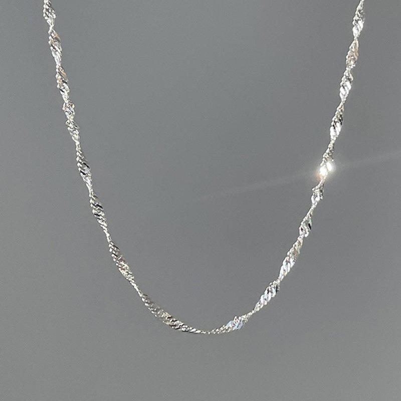 Simple Fresh Twisted Plain Bracelet For Women Minimalist Versatile Niche Design