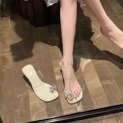 French Set of Rhinestone Butterfly Flip-flops for Women's Summer Wear 2025 New Thick Heel Fashion Versatile Cool Slippers