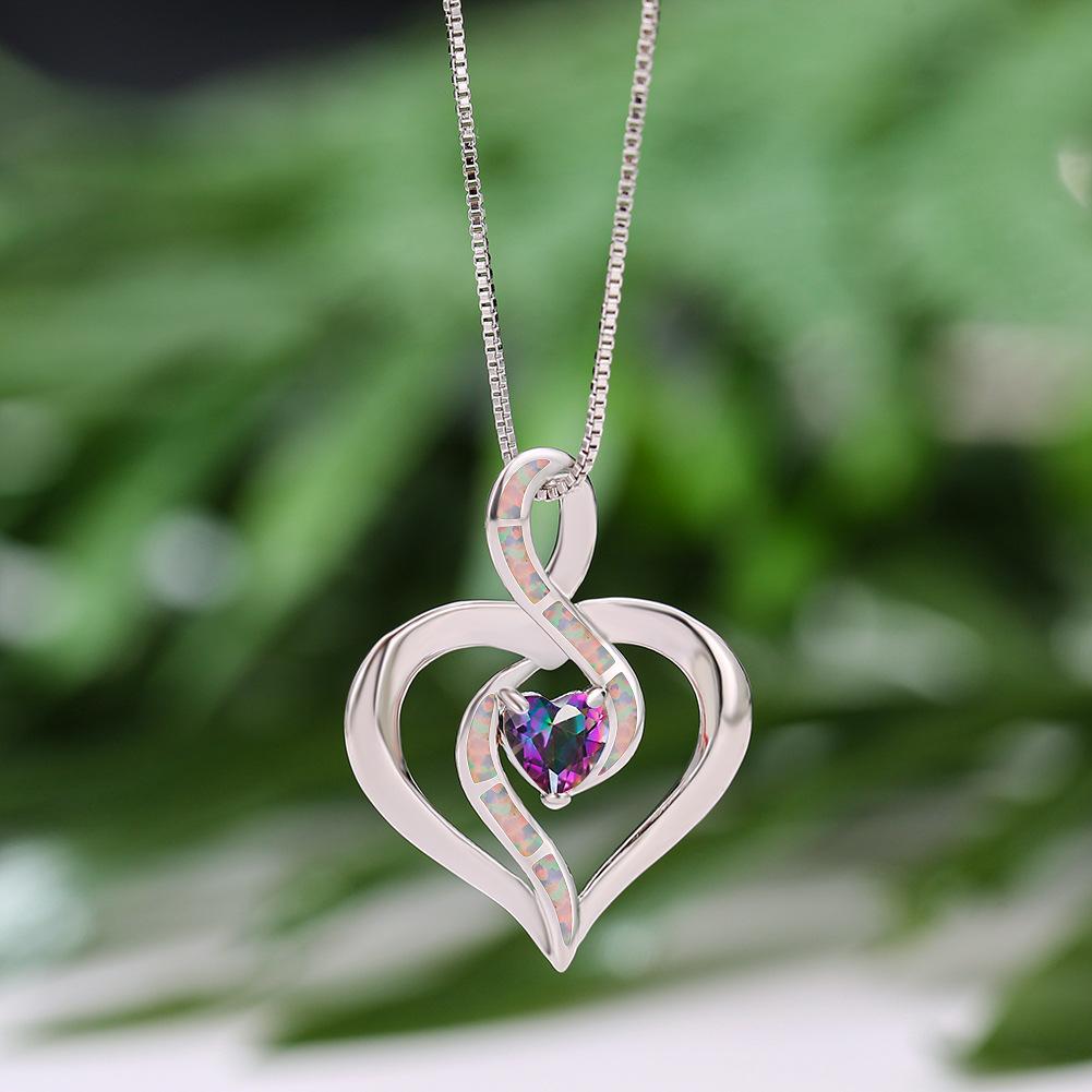 

Fashionable Navy Blue Diamond Heart Shaped Blue Imported Necklace Womens Ins Style Light Luxury
