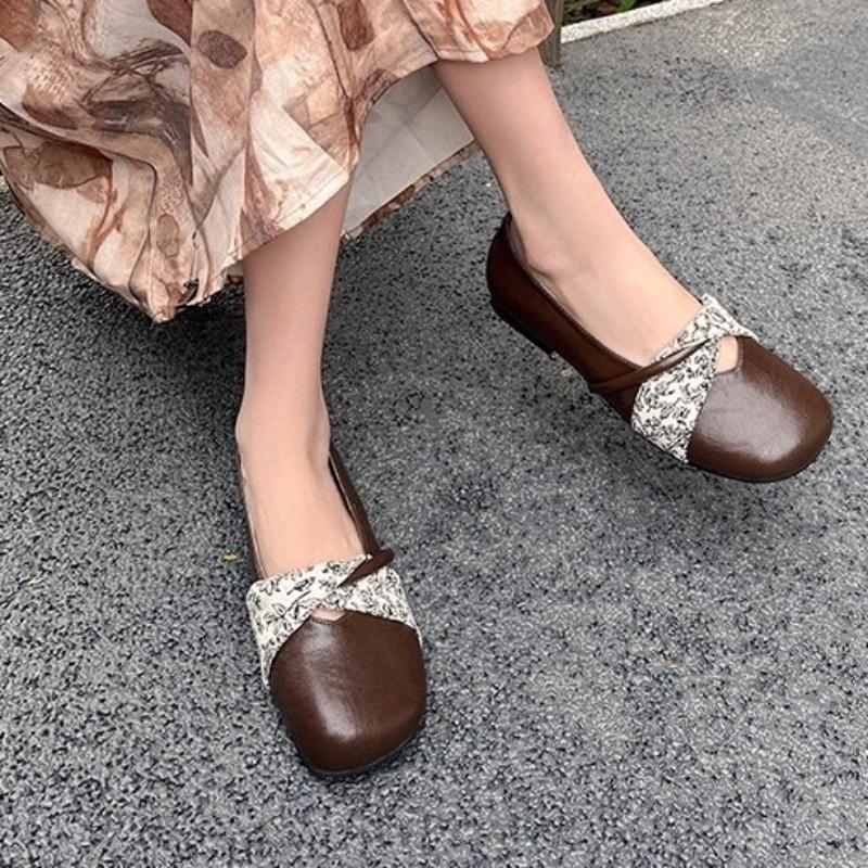 Autumn Retro Round Head Shallow Mouth Single Shoes Women's New Casual Soft Leather Thick Heel Mary Jane Shoes