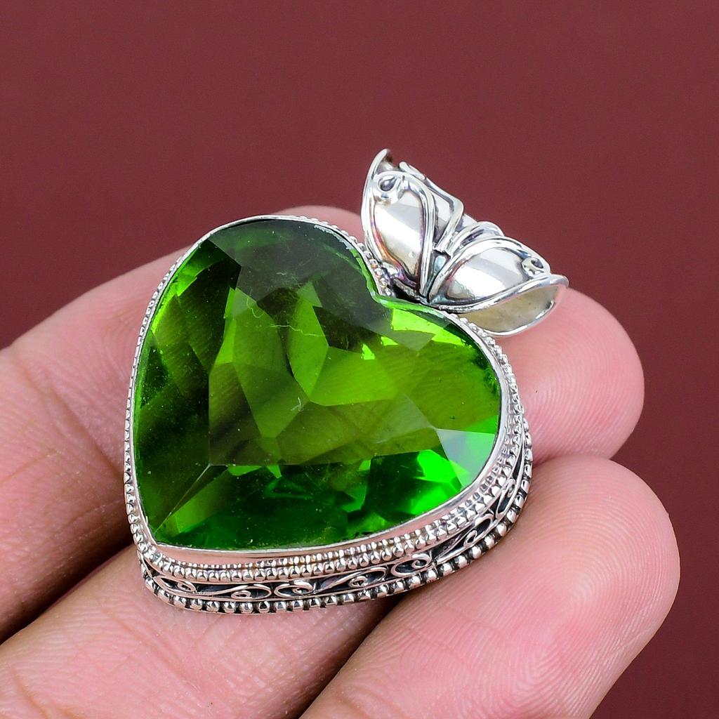 Faceted Peridot Pendant Top Quality Gemstone Jewelry Vintage Handmade Pendant 925 Sterling Silver Pendant Stylish Jewelry Engagement Gifts