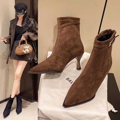 Französische hochhackige spitze Wildleder-Khaki-Skinny-Stiefel kurze Stiefel Damen 2025 neue Herbst- und Winterstiefel Koreanische kleine nackte Stiefel
