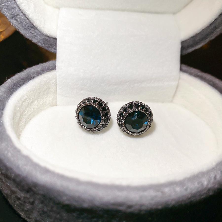 Zircon round stud earrings medieval vintage trend versatile earrings earrings women