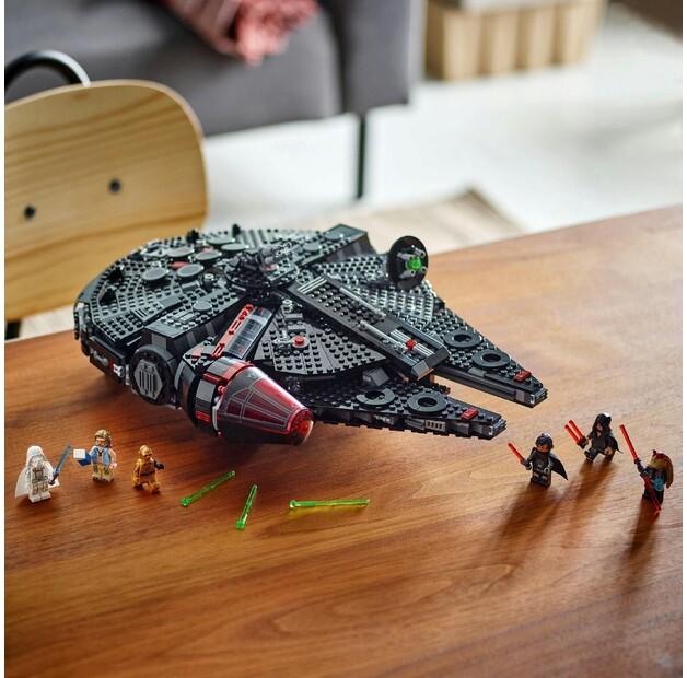 LEGO Star Wars 75389 Dark Millennium Falcon