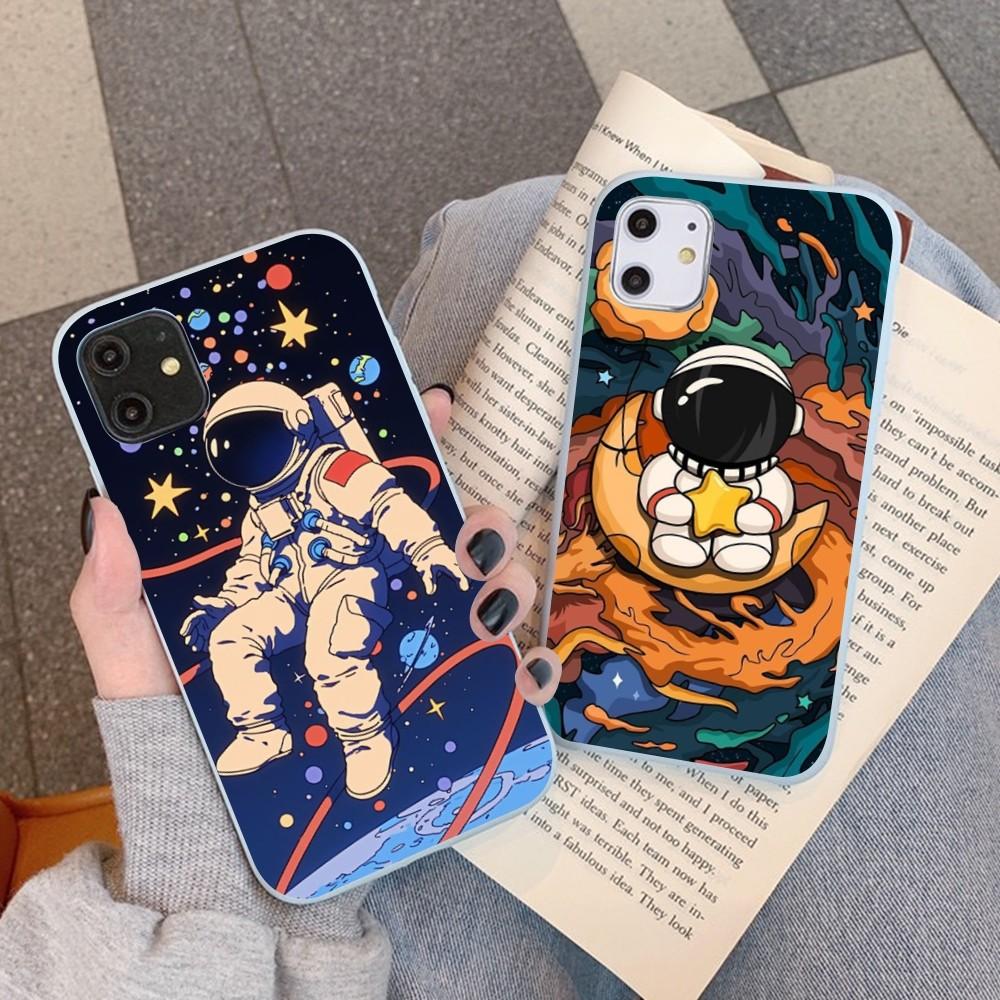 Space Astronaut Cartoon Phone Case For IPhone 14 11 12 13 Mini Pro Xs Max 8 7 6 6S Plus X XR Solid Candy Color Case