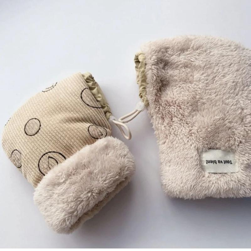 Non-Toxic Children'S Bicycle Gloves Children'S Outdoor Sports Mittens Cartoon Printed Hands Warmer Scooter Gloves For Winter