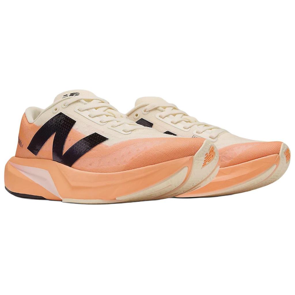 New Balance FuelCell Rebel v4 Sıcak Mango/Angora/Siyah Kadın Koşu Ayakkabısı WFCXCC4