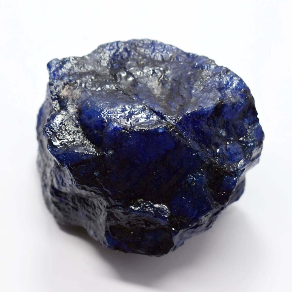 Přírodní modrý safír 2362,75 ct Hrubý Certifikovaný Volný Drahokam
