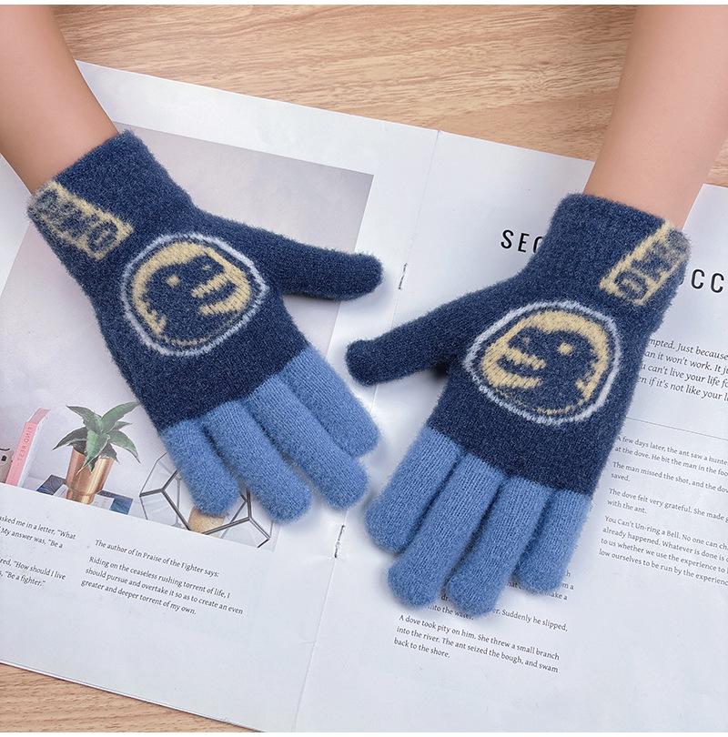 Kids' Cool Winter Knitted Gloves - Boys' Stylish Five-Finger Cold-Proof Design for Small & Medium-Sized Children