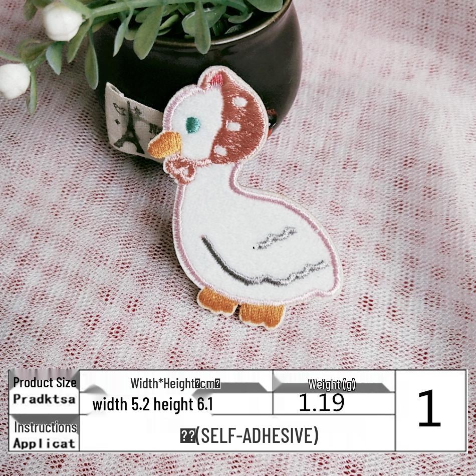 Self-Adhesive Cute Cartoon Duck Embroidered Patch for Clothes and Bags