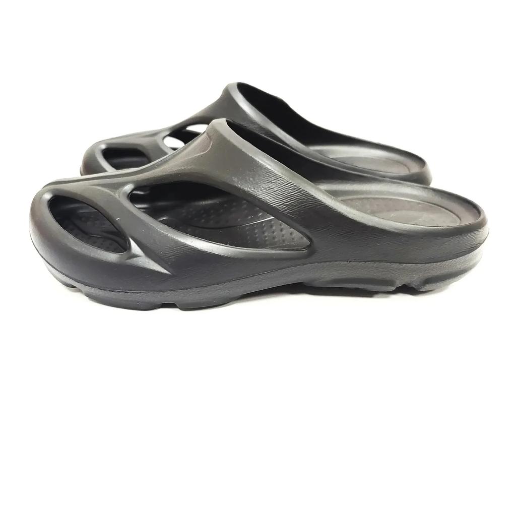 2025 New Breathable Thick Bottom Student Shoes Home Outer Wear Beach Shoes EVA Material Transpirable Sole And Strap 44 45