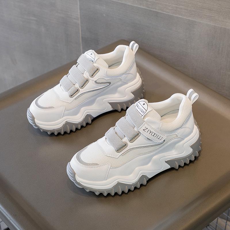2025 Trendy Women's Genuine Leather Platform Sneakers with Thick Sole and Concealed Lift