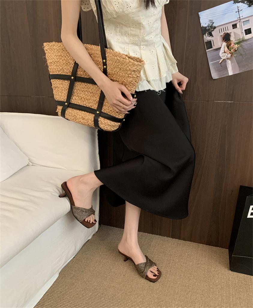 2025 Summer New Retro Woven Open-toed Korean Holiday Slope Heel Cool Slippers Hong Kong Style Cool Slippers