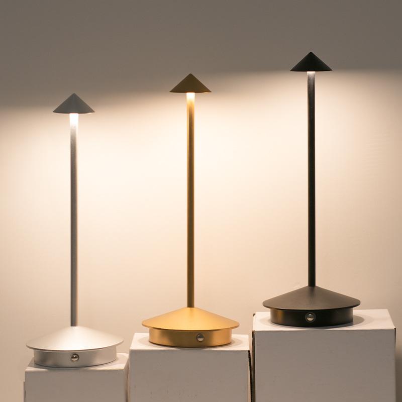 Moderne Hotel Schnurlose Tischlampe Energiesparende Wasserdichte Ip54 Led USB Aufladbare Lampen für Restaurant Schlafzimmer Wohnkultur