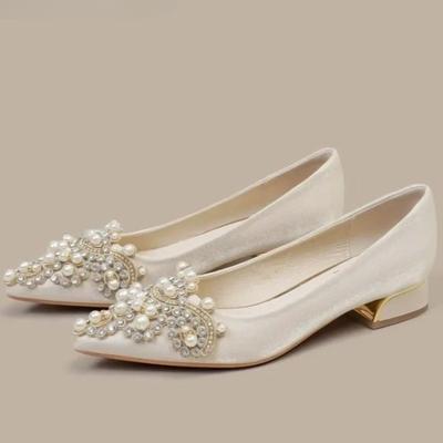 Chaussures à Talon Bloc Simples pour Femmes 2025 Nouvelle Collection Satin Bout Pointu Ouverture Peu Profonde à Enfiler Antidérapantes Chaussures Basses