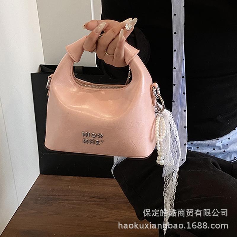 Portable Bow Dumpling Bag Women's Korean Version Ins Trendy Fashion Shoulder Bag 2025 New Simple and Versatile Women's Bag