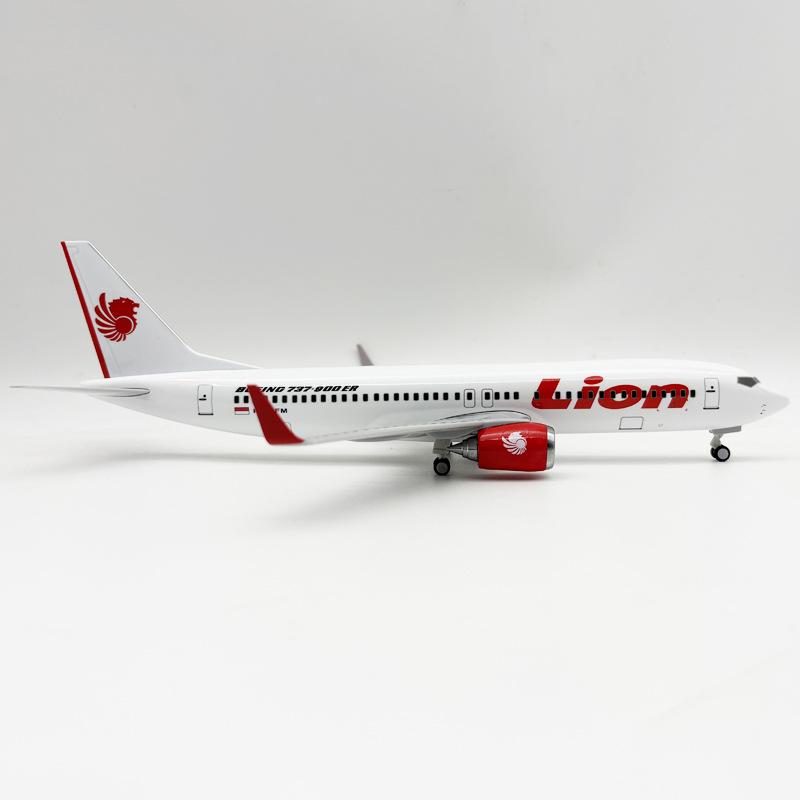 B737 Lion Air Model Plane 30cm Resin Airplane Toys for Child Models with Stand Simulation Airliner Scale Plane Collectible