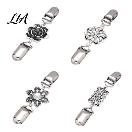 Vintage Clothing Fasteners 4Pcs Sweater Clips for Women Girls, Retro Floral Cardigan Clips, Elegant Scarf Clasps Shawl Clip, Waist Cincher Loose Tops,