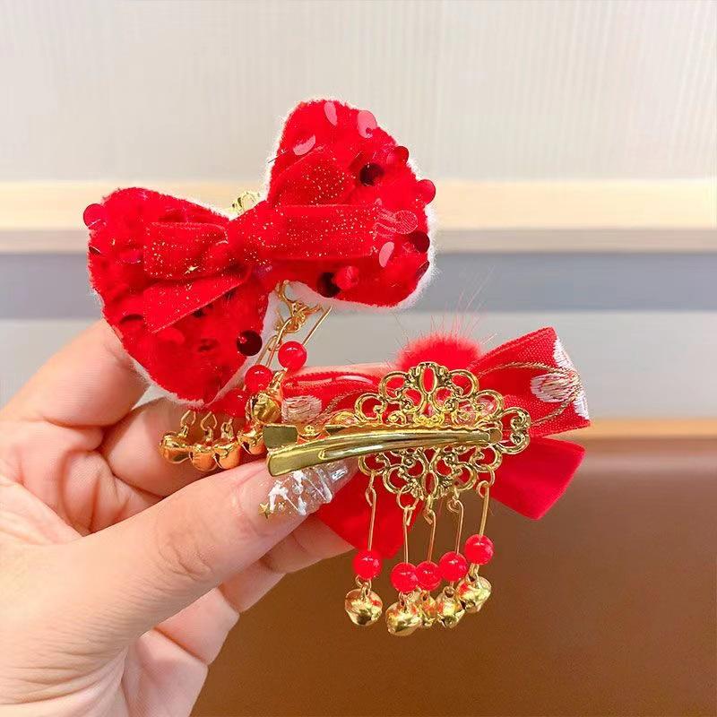 Children's Hanfu Hair Clip with Tassel – Festive and Safe for Hair