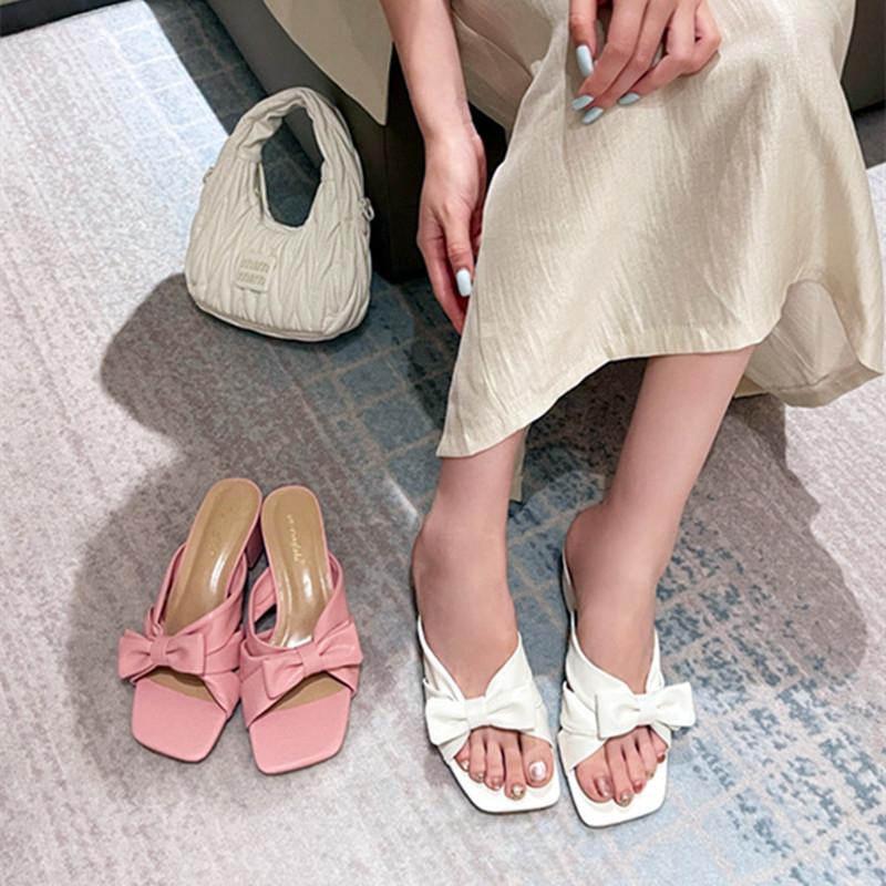 Fashion Cute Pink Bow Slippers Women Fashion Square Heel Open Toe Slides Sandals High Quality Patent Leather Cozy Non Slip Summer Shoes