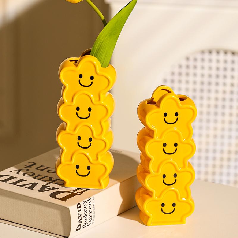 Smiling Ceramic Vase Dried Flower Flower Arrangement Accessories Creative Desktop Mini Vase Ornaments Living Room Decoration
