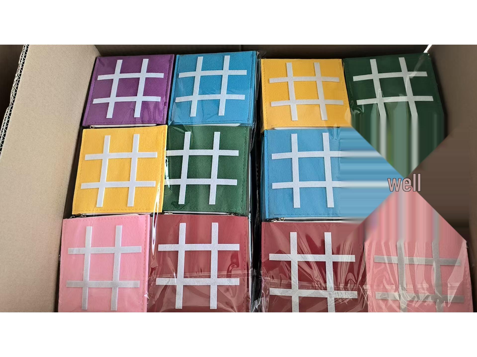 Mini Felt Nine-Square Grid Kids  Puzzle Game - Early Education Jigsaw & Tic-Tac-Toe Board with Felt Bag