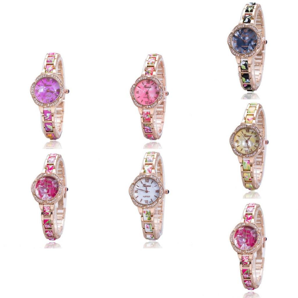 Modern Womens Round Dial Wristwatch With Glass Surface And Quartz Mechanism