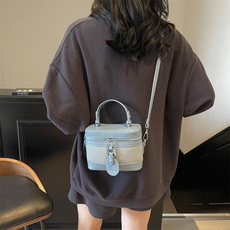 Premium texture small bag women's new niche portable box bucket bag versatile messenger bag