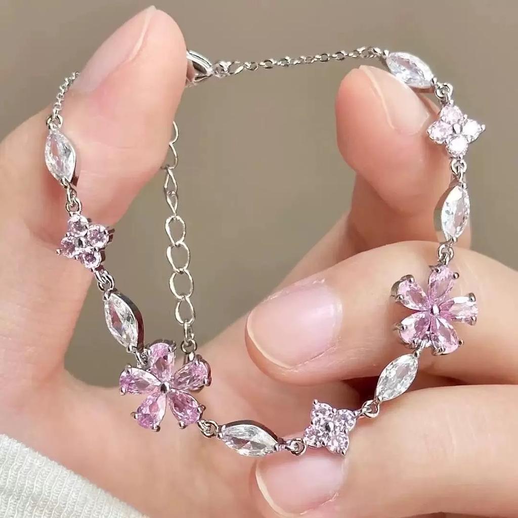 Four-pack cold small peach burning bracelet light luxury niche exquisite sense student party hand jewelry high sense female