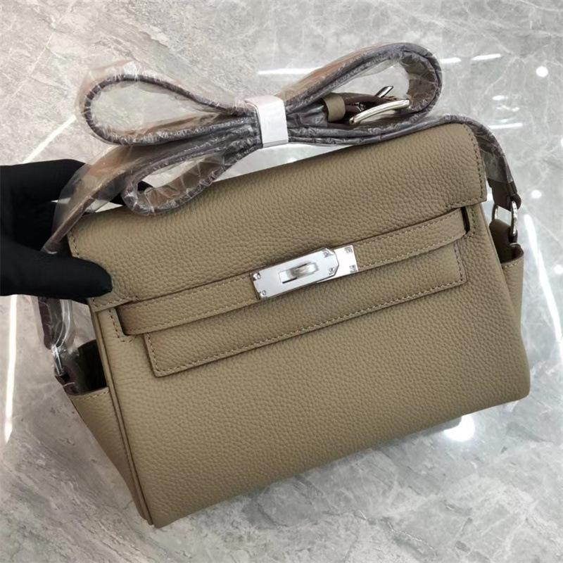 The first layer of cowhide TOGO cowhide KL bag women's versatile retro mailman bag spring senior feeling shoulder messenger bag