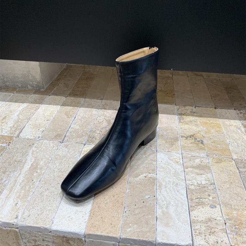 Niche square head short boots women's 2025 new Korean version flat-bottomed thin boots retro Chelsea boots Martin boots
