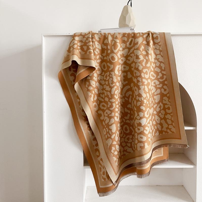 

Jacquard leopard print black imitation cashmere scarf women s office air-conditioned room thickened warm long trendy scarf