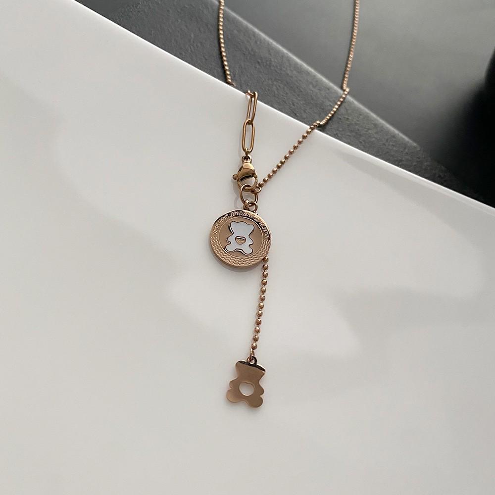 2025 Women's Titanium Steel Necklace: Light Luxury, Clavicle Chain, Non-Fading High-End Accessory