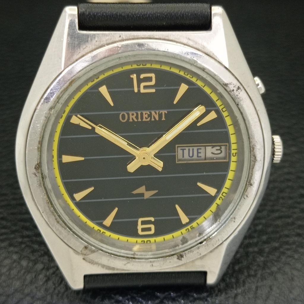 VINTAGE ORIENT AUTOMATIC 46943 JAPAN MENS BLACK COLOR DIAL WATCH A700158-5 R201-a700158