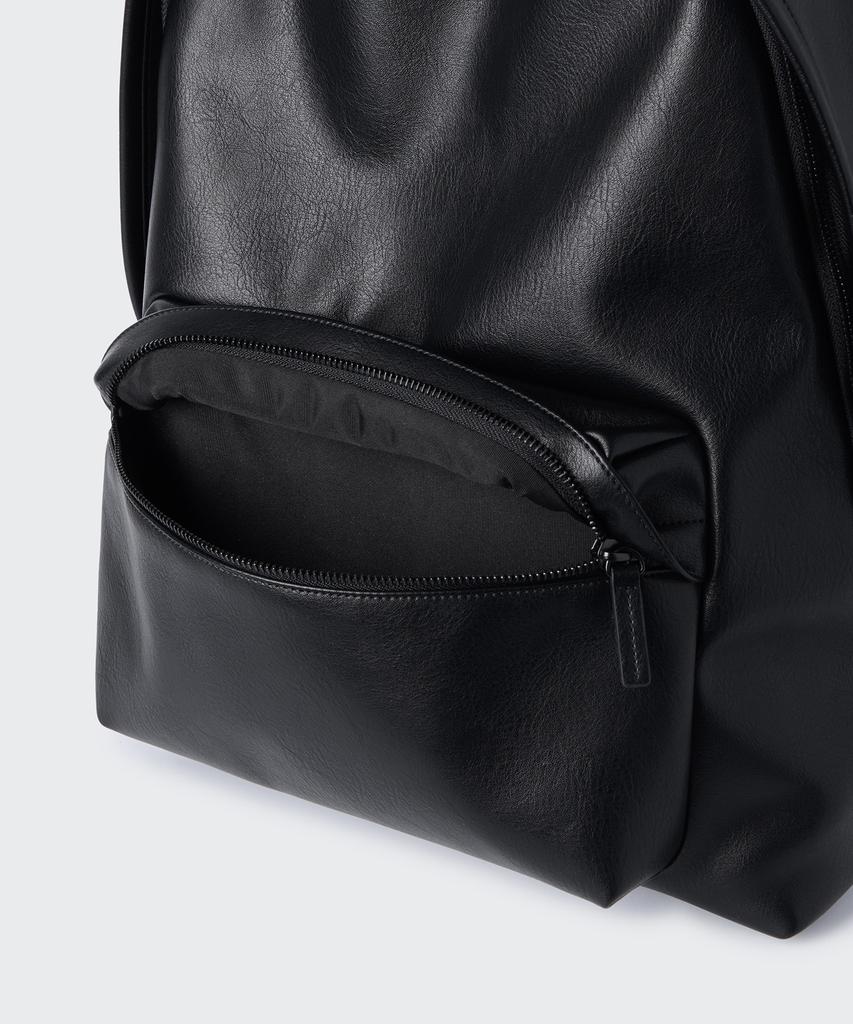 Musinsa Standard Synthetic Leather Backpack [Black]