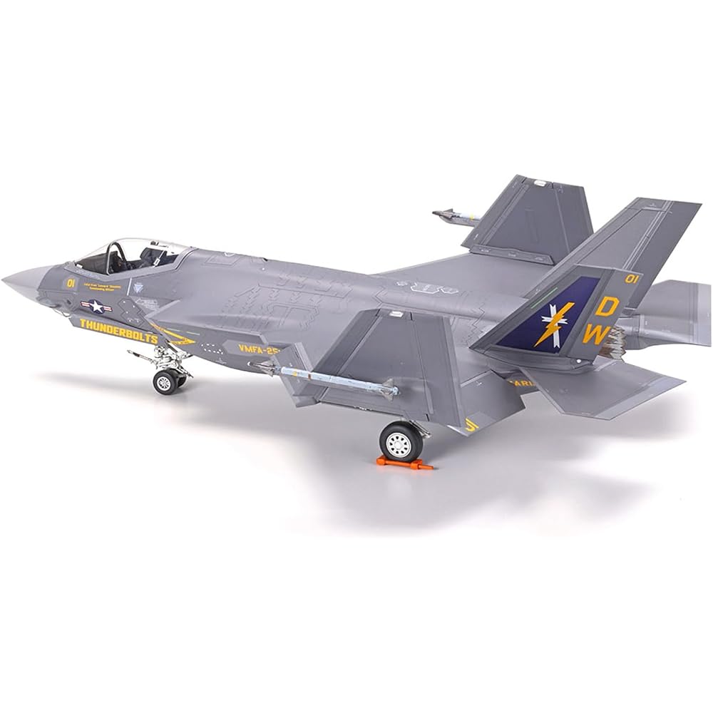 Tamiya (TAMIYA) 1/72 Warbird Collection No.94 Lockheed Martin F-35C Lightning II Plastic Model 60...