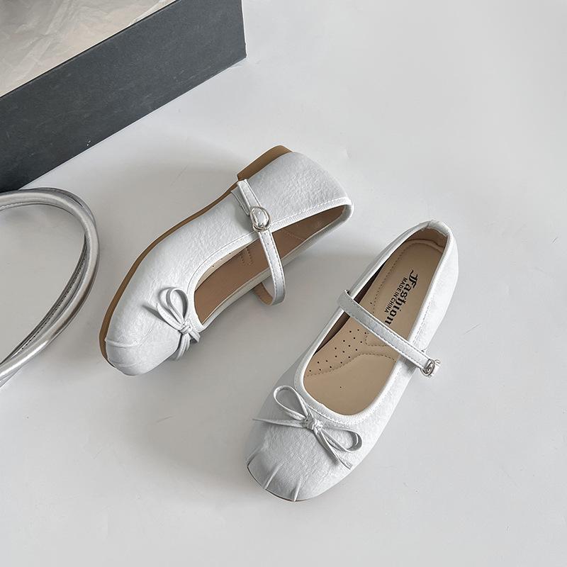Ballettstil silberne kleine Lederschuhe Damen 2025 Sommer neue Modelle mit Röcken, Abendschuhe flacher Boden schöne Mary Jane Einzelne Schuhe