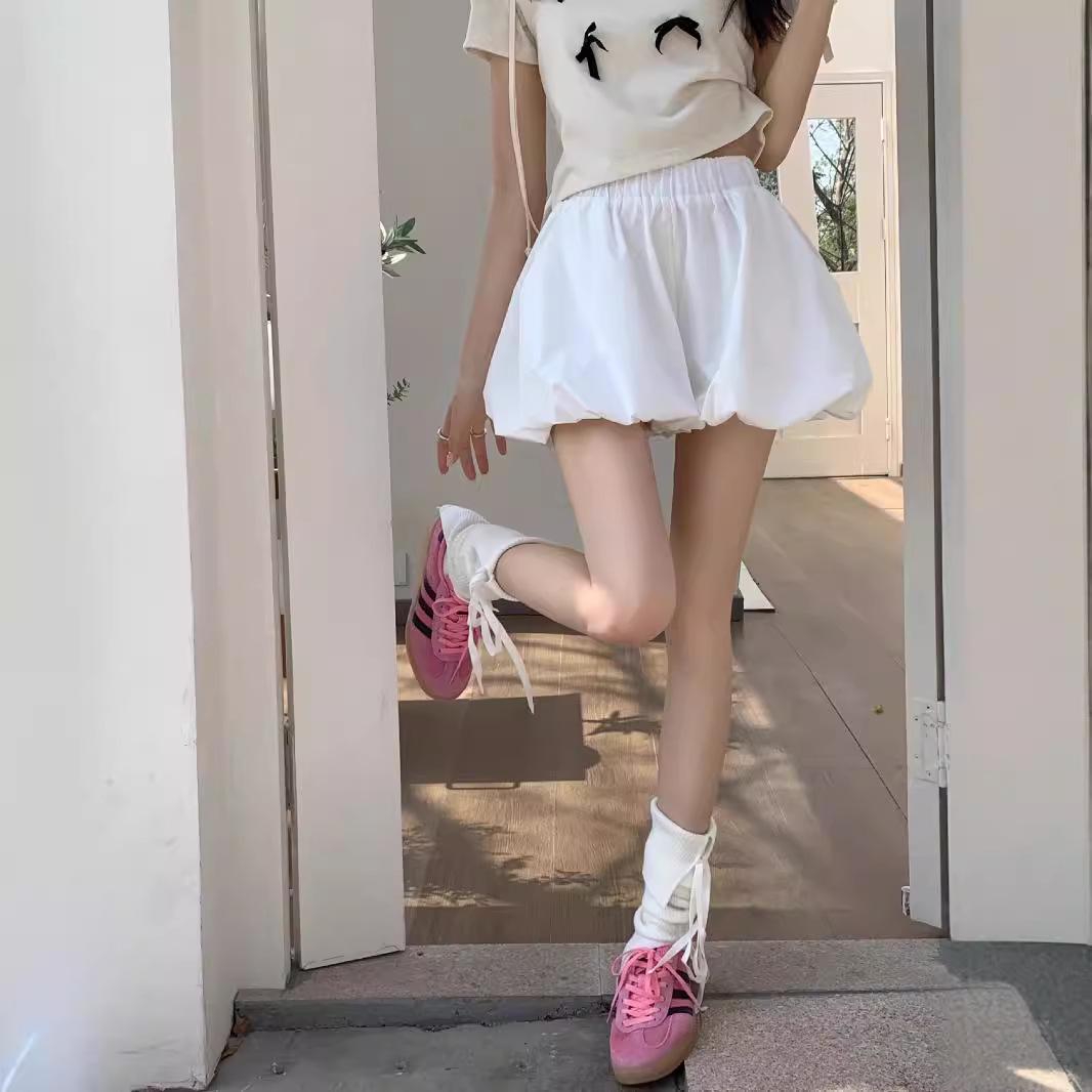 

Korean Style High Waist Black Flower Bud Shorts for Women – Summer 2024 Casual Wide-Leg Design 3XL білий