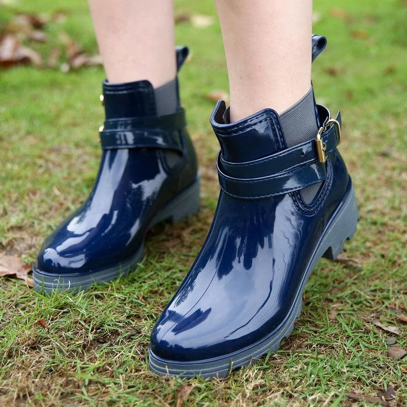 New rain shoes new short tube glossy pvc water shoes women's adult rain boots with elastic Martin rubber shoes