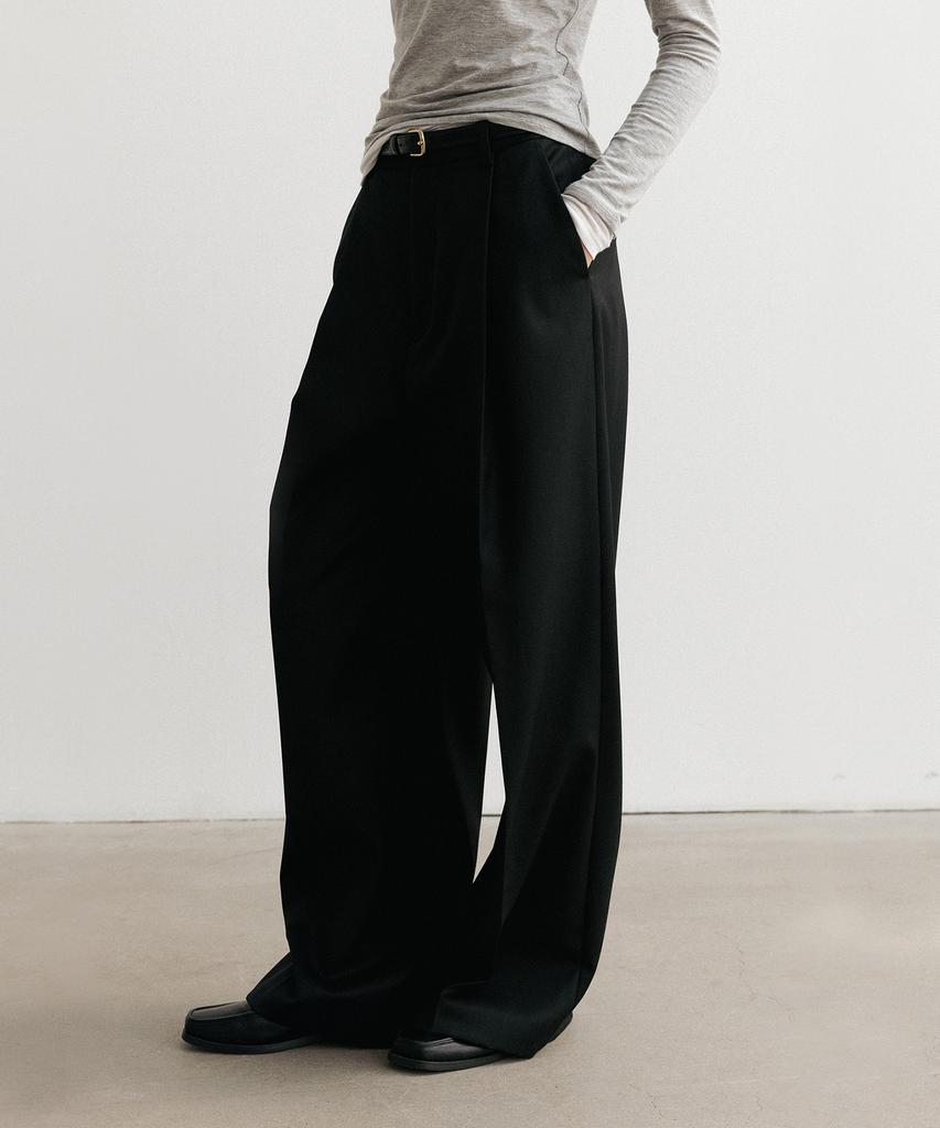 Beullaengkeulumumeon Mild Wool Pants_Black