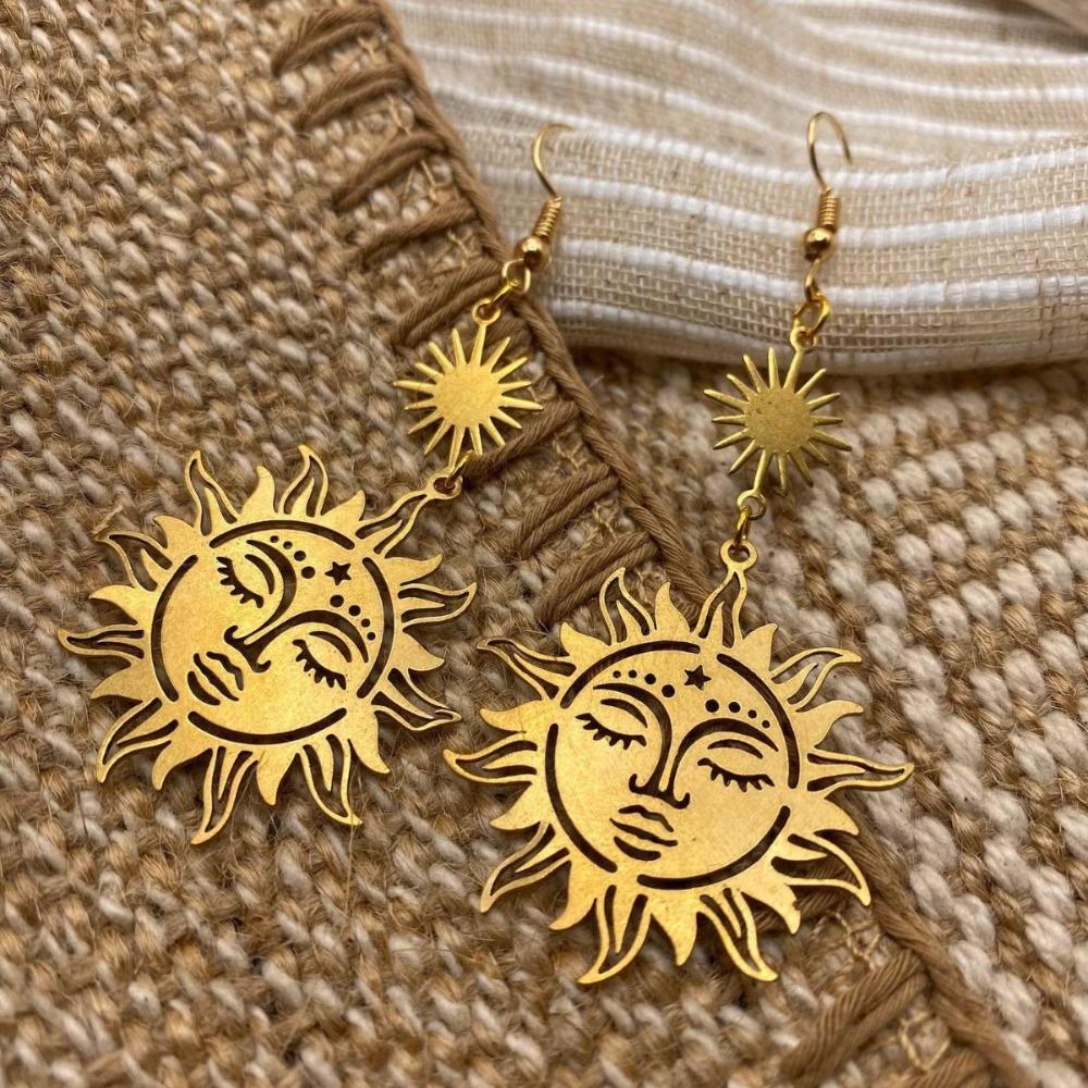 Bohemian Fashion Gold Color Crescent Moon Human Face Sun Tassel Dangle Earrings for Woman Ethnic Style Jewelry Girlfriend's Gift