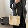 Simple and large-capacity tote bag, casual shoulder big bag, women's 2025 new college students' class commuting bag