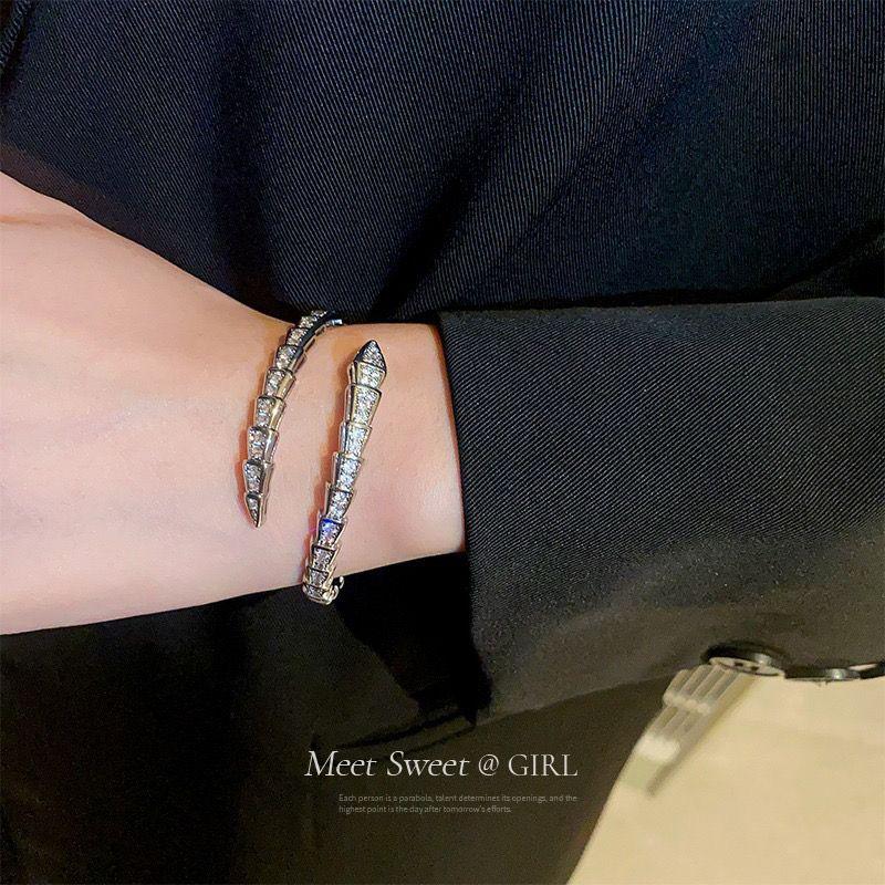 Versatile, Retro Snake Bracelet Color Snake Bone Micro-encrusted Zircon Bracelet Spirit Snake
