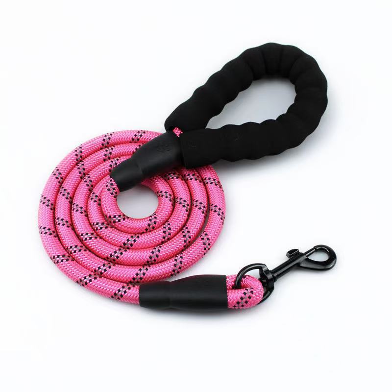 Dog leash Night reflective nylon round rope Foam dog leash Medium and large dog chain Multi-colored products