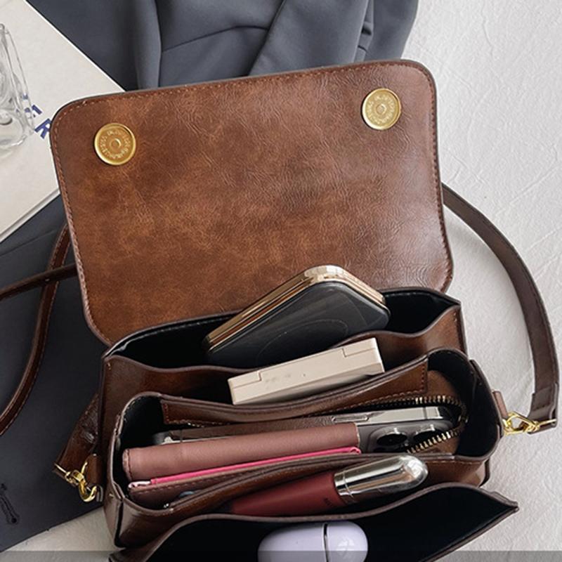 Vintage Style PU Leather Small Flap Shoulder Crossbody Bag for Women Fashion Solid Color Stain Resistant Faux Leather Occasion Handbag CLE