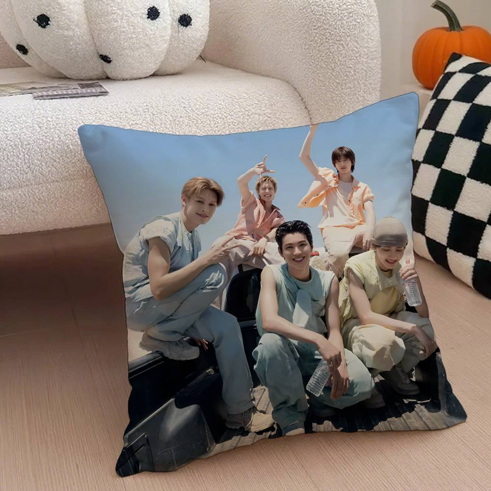 Heißer K-Pop-Stil C-Cortis Sänger Kissenbezug Milbendichter Kissenbezug Versteckter Reißverschluss Seidiger Kurzer Plüsch Sofakissenbezug