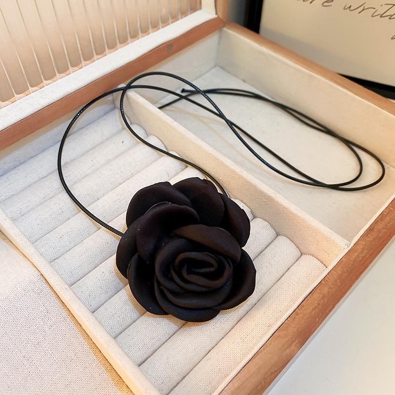 Korean Fashion Pearl Necklace - Extra Long, Elegant Sweater Chain for Autumn/Winter