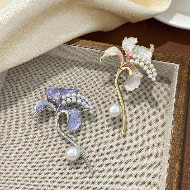 Fashion Pretty Enamel Imitate Pearl Flower Brooches For Women Lily Flowers Plants Brooch Pins Party Jewelry Accessories Gifts