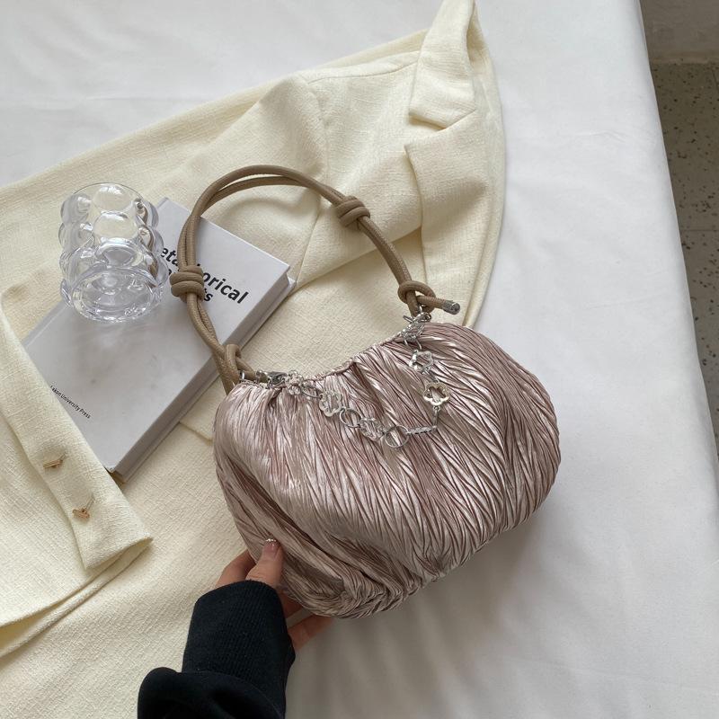 

2025 весна новая плиссированная полосатая парусиновая маленькая квадратная сумка однотонная цепочка маленькая сумка повседневная универсальная на одно плечо через плечо хаки